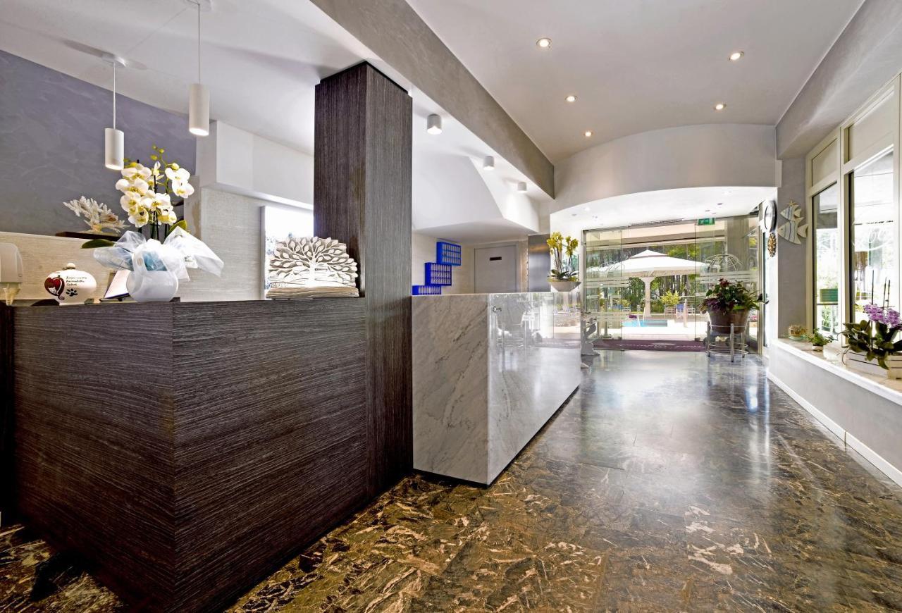 Hotel Colorado Lignano Sabbiadoro Exteriér fotografie