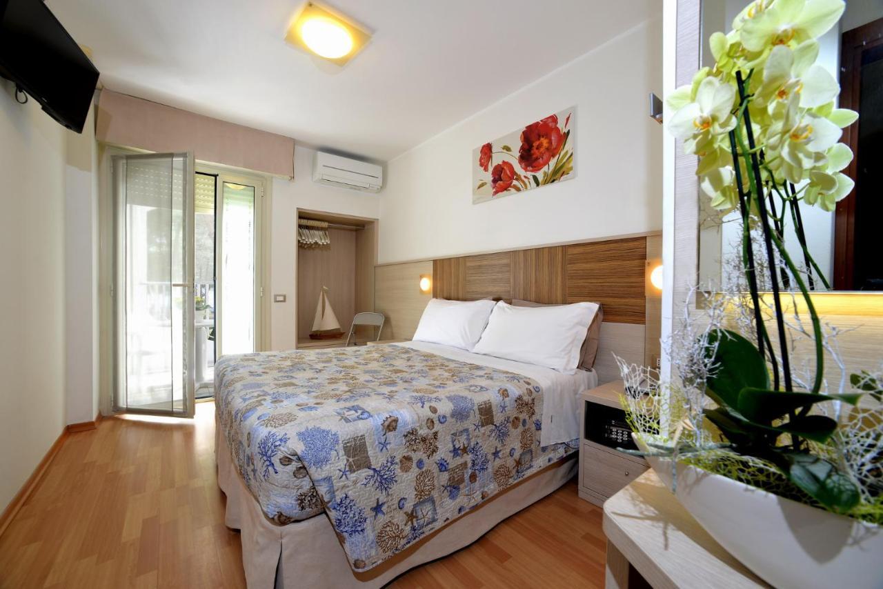 Hotel Colorado Lignano Sabbiadoro Exteriér fotografie