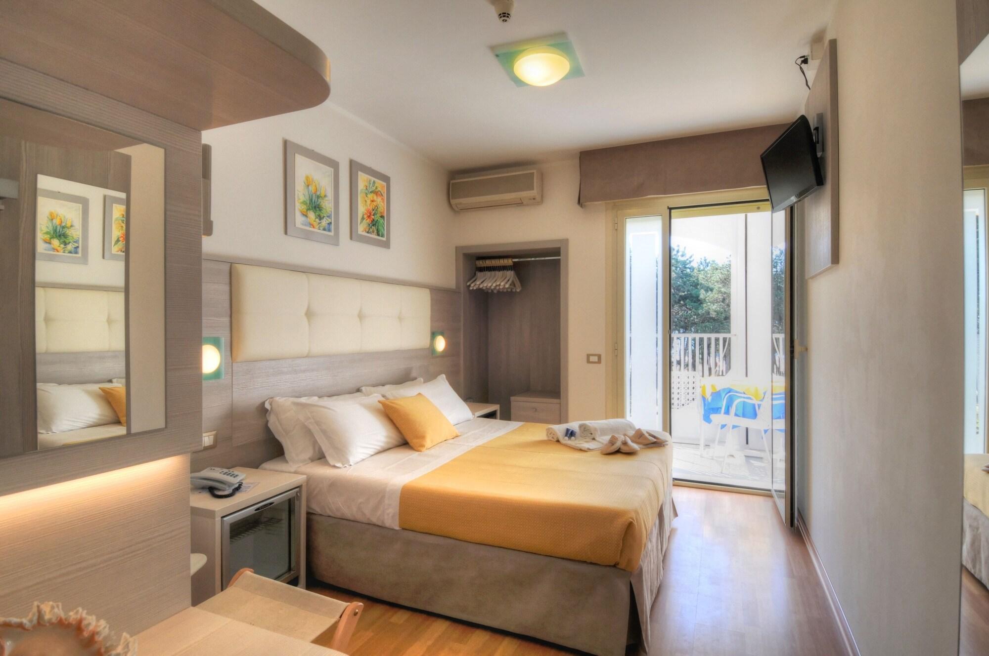 Hotel Colorado Lignano Sabbiadoro Exteriér fotografie