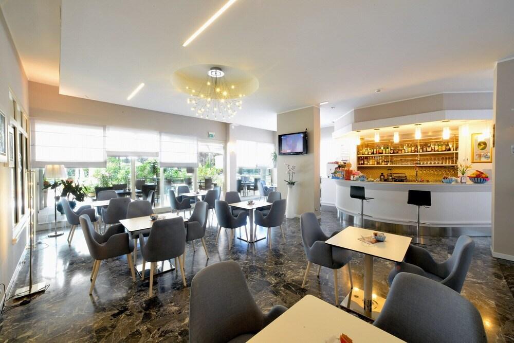 Hotel Colorado Lignano Sabbiadoro Exteriér fotografie