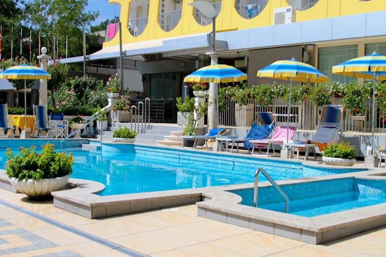 Hotel Colorado Lignano Sabbiadoro Exteriér fotografie